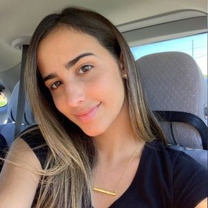 Meet your Posher, Kiana